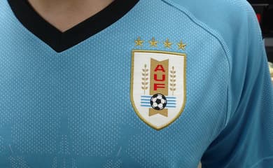 URUGUAI (SELEÇÃO)  Football logo, Uruguay, Futbol