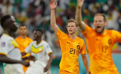 Com gols na reta final, Holanda vence Senegal por 2 x 0 na Copa