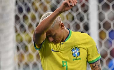 Com dois gols, Richarlison é eleito melhor em campo em Brasil x