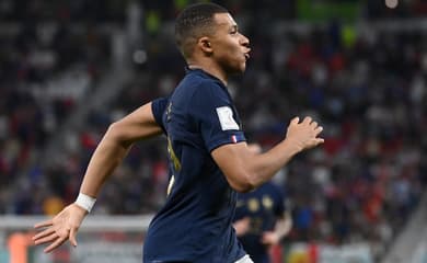 Após as oitavas de final, Mbappé é o artilheiro isolado da Copa do