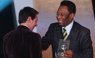 Messi é eleito o melhor jogador de todos os tempos; Pelé é só o