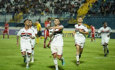 Com três gols, São Paulo vence o Porto Velho em estreia na Copinha