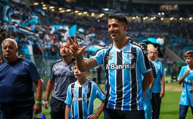 Reforço do Grêmio, Suárez comenta em publicação do Vasco desejando