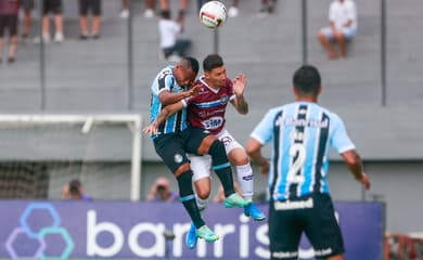 Grêmio vence Inter e se aproxima da final do Campeonato Gaúcho