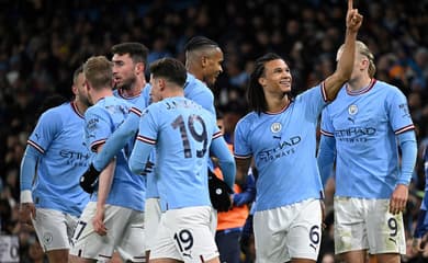 Manchester City vence e elimina Chelsea pela Copa da Liga Inglesa