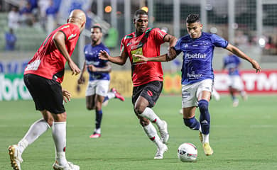 Cruzeiro joga mal, perde para o Pouso Alegre e aumenta sequência negativa  no Mineiro - Lance!