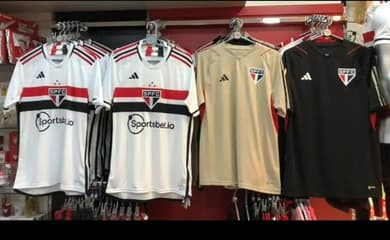 Fornecedoras e camisas dos times da Championship 2022-2023