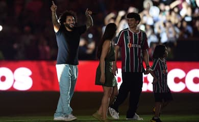 As vésperas da estreia do Fluminense no Mundial, John Kennedy diz que  trabalharia com eventos: 'Gosto da noite' - Lance!