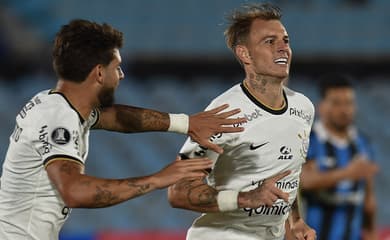 Zagueiro e goleiro são os melhores do Corinthians em triunfo no