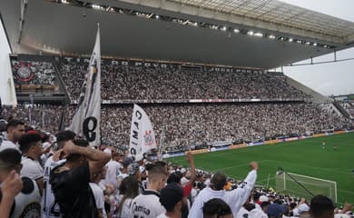 Pelo Brasileirão, Corinthians recebe Internacional na Neo Química Arena