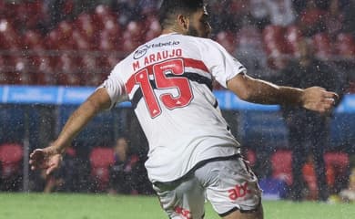 Sumiço' de patrocínio em camisa do São Paulo é explicado por revisão de  contrato