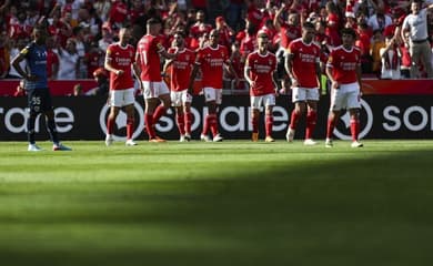 Benfica vence e deixa lanterna do grupo com rival na Champions de vôlei