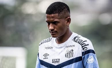 Wesley minimiza seca de gols após marcar dois na vitória do Cruzeiro sobre  o Santos: 'Todo grande jogador está sujeito a isso' - Lance!