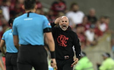 Análise: Flamengo reprime amor à bola pedido por Sampaoli, leva