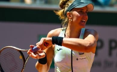 Bia Haddad perde para tcheca e cai na estreia no WTA 500 de