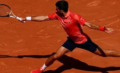 Número 1 do mundo, Djokovic admite pressão sentida em jogo decisivo