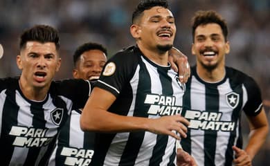 Com três jogadores cada, Flamengo e Botafogo lideram seleção da