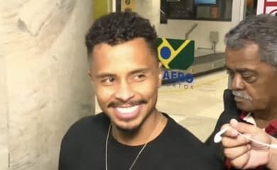 Veja o que falta para o Flamengo anunciar a contratação de Allan