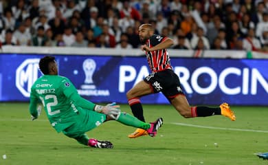 São Paulo recebe o Corinthians em busca de virada e classificação