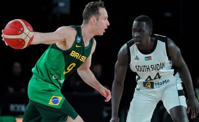 Brasil vence na Copa do Mundo de Basquete 2023, mas perde