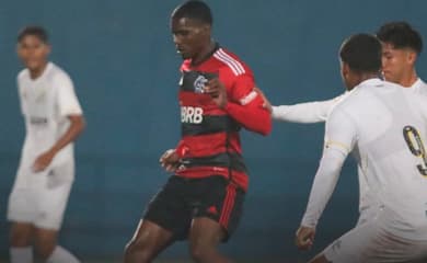 Flamengo bate o Santos em jogo com três gols em 12 minutos
