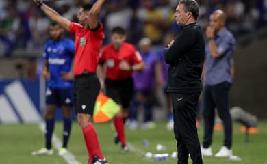Histórico de duelo contra o Cruzeiro coloca Corinthians com um pé