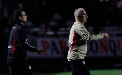 Dorival dispara contra arbitragem após empate do São Paulo em clássico:  'Foi lamentável o que aconteceu aqui hoje' - Lance!