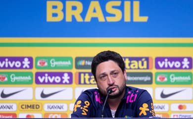 Arthur Elias faz 1ª convocação como novo técnico da Seleção Brasileira  feminina - Jogada - Diário do Nordeste