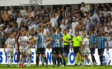 Qual é o tamanho de um campo de futebol? Veja as medidas - Lance!