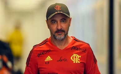 Novos jogadores podem indicar saída de ídolo do Flamengo