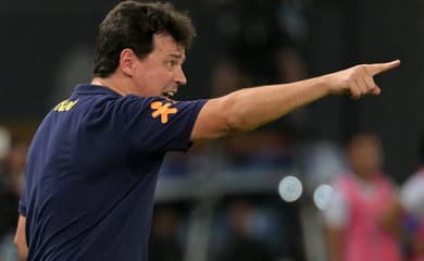 Isso não vai nos definir', diz treinador do Uruguai sobre empate na estreia  da Copa - Lance!