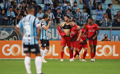 Athletico Paranaense - Dia de Furacão no #Brasileirão! PRA CIMA