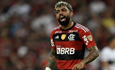 Novos jogadores podem indicar saída de ídolo do Flamengo