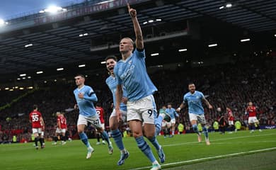 Manchester City x Chelsea: onde assistir, horário e escalações do jogo pela  Copa da Liga Inglesa - Lance!