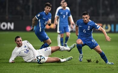 França vence o Brasil por 2 a 1 e assume a liderança do grupo F