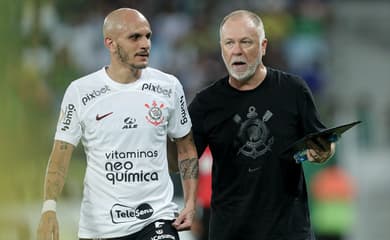 Mano aposta na mescla de idade na reta final do Brasileirão e evita falar  sobre renovações no Corinthians - Gazeta Esportiva
