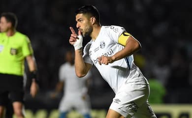 Os gols, times e títulos de Luís Suárez na carreira