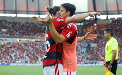 Novos jogadores podem indicar saída de ídolo do Flamengo