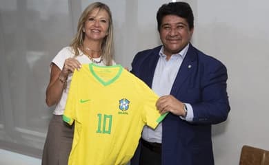 Ex-diretora do Corinthians assume cargo na Seleção Brasileira - Lance!
