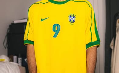 Edição especial de camisa histórica da Seleção Brasileira será