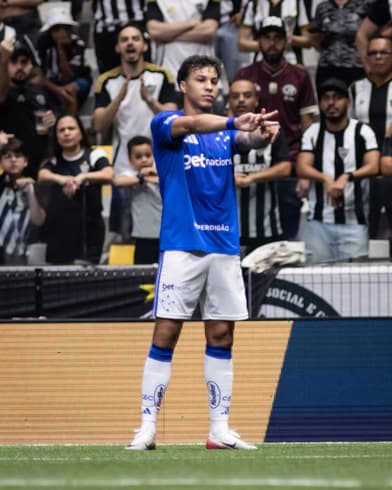 Kaio Jorge comemora gol no clássico (Foto: Gustavo Aleixo/Cruzeiro)