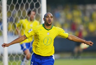 Idade de alguns craques brasileiros em suas últimas Copas