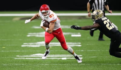 Travis Kelce assume culpa por lance que lesionou Xavier Worthy na estreia dos Chiefs no Brasil