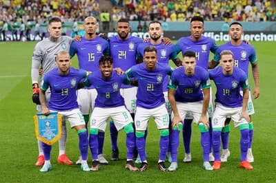 Relembre as últimas camisas 2 do Brasil em Copas do Mundo