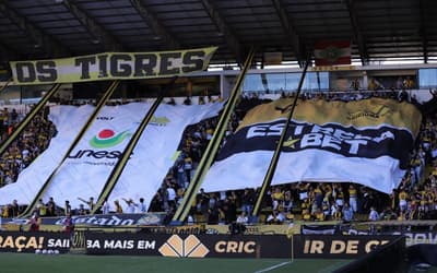 Patrocinador celebra 78 anos do Criciúma com distribuição de camisas comemorativas