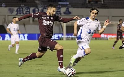 Ferroviária arranca empate com Avaí em casa na abertura da rodada da Série B