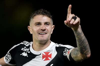 Vegetti marca e Vasco sai na frente na semifinal; números em 2025