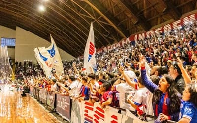 Site de acompanhantes patrocina futsal de clube tradicional brasileiro