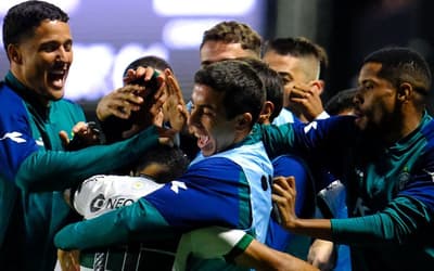 Coritiba oscila na Série B, mas não pretende trazer reforços para o segundo turno
