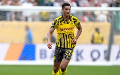Pais de Bellingham discutem com diretor do Borussia